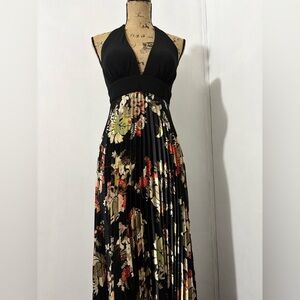 BETSY & ADAM Halter Black Floral Pleated Maxi Dress Size 6